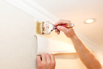 Pose de papier peint à Grandris — revêtements muraux et toiles de verre